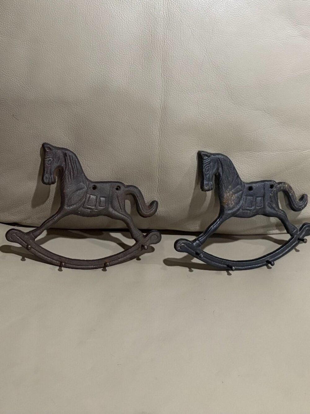 VINTAGE Cast Iron Rocking Horse Wall Mount 4 Hooks for Keys, etc.